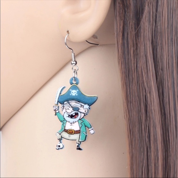 Pirate Skull Acrylic Earrings - Picture 5 of 9